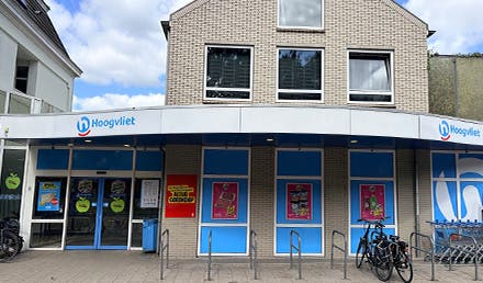 Physical store image