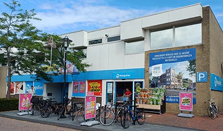 Physical store image