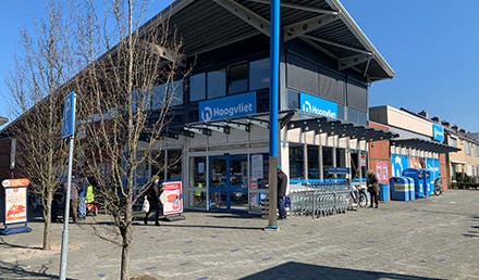 Physical store image
