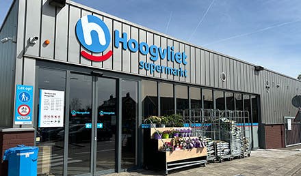 Physical store image