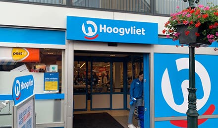 Physical store image
