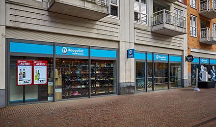 Physical store image