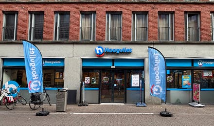 Physical store image
