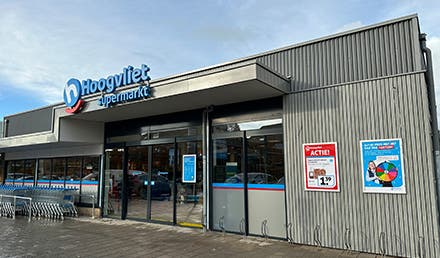 Physical store image