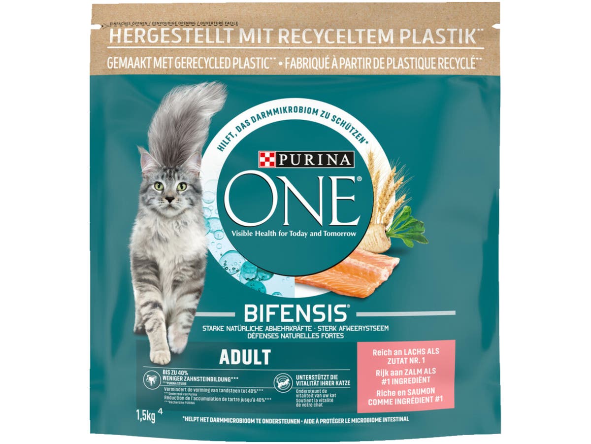 Adult kattenvoer rijk aan zalm Adult kattenvoer rijk aan zalm