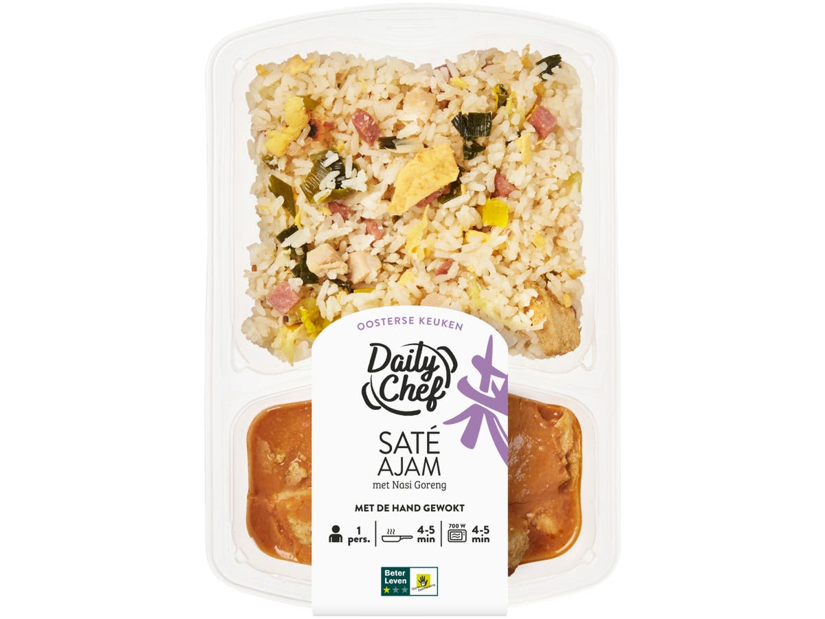 sate ajam nasi goreng