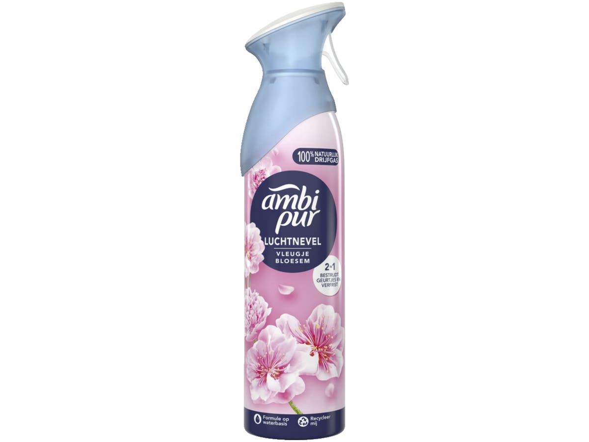 Blossoms breeze spray