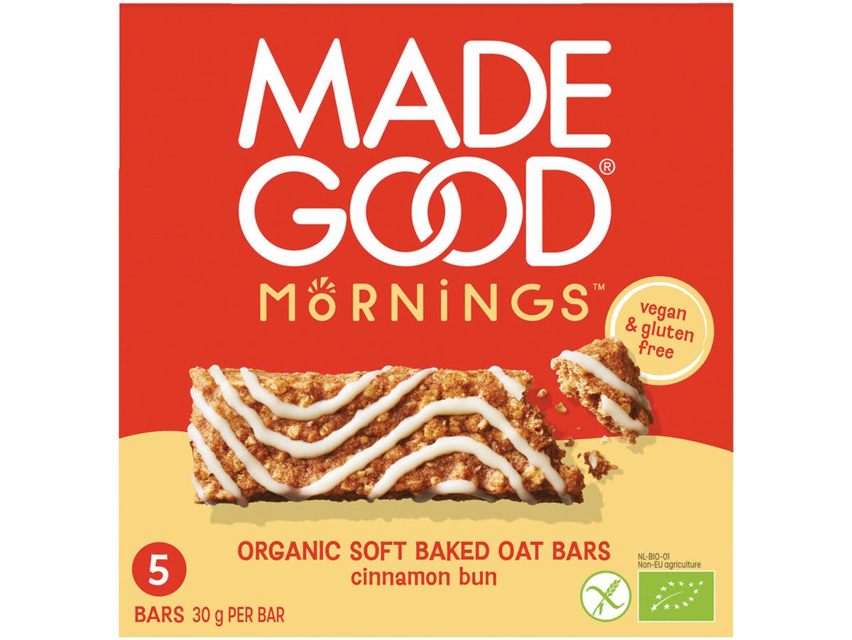 Soft baked oat bars cinnamon bun