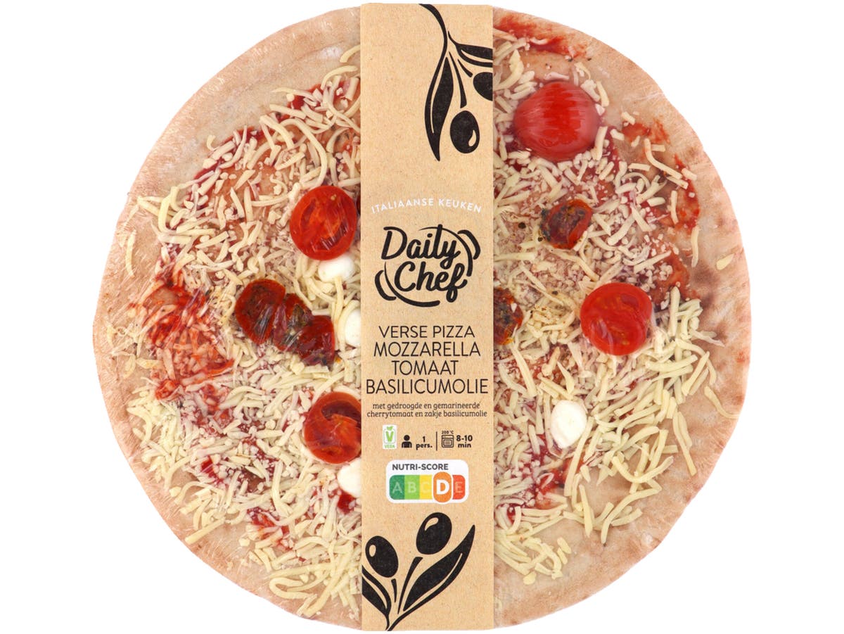 Pizza mozzarella tomaat en basilicum Pizza mozzarella tomaat en basilicum
