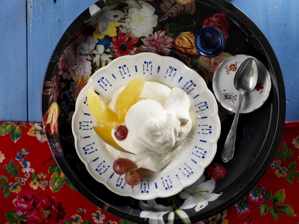 Pavlova met citroensorbet