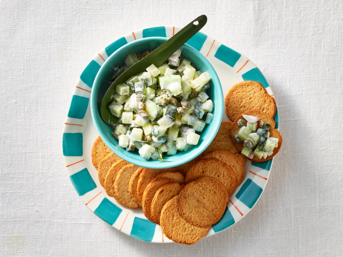 Komkommersalade met kappertjes