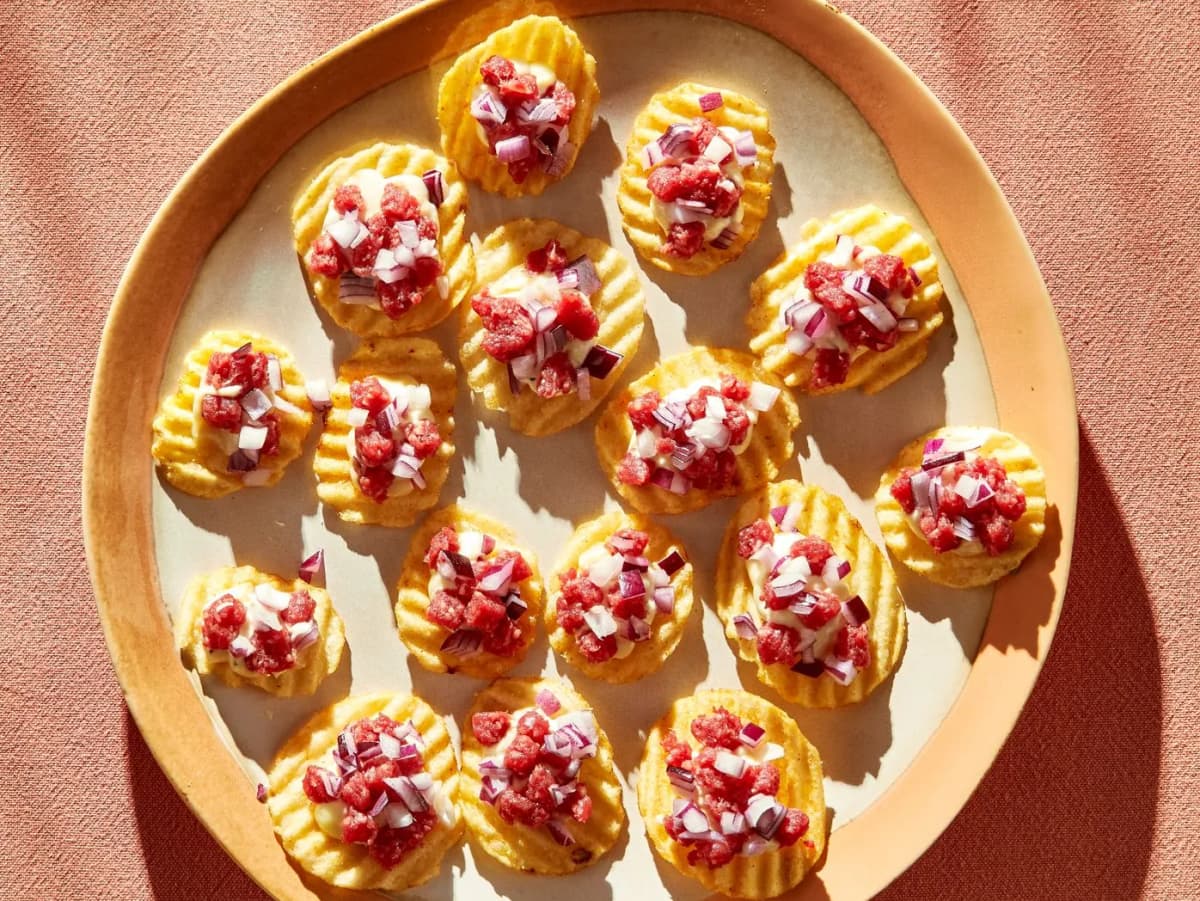 Loaded chips met ossenworst en truffelmayonaise