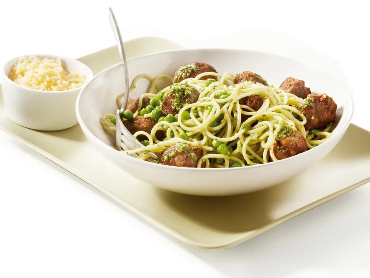Spaghetti met pestoballetjes