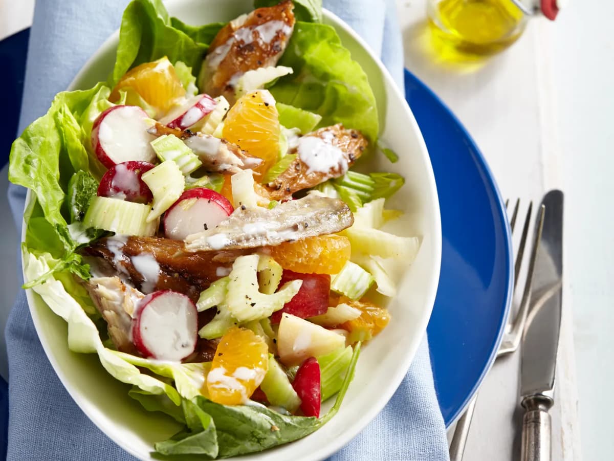 Makreelsalade met appel en radijs