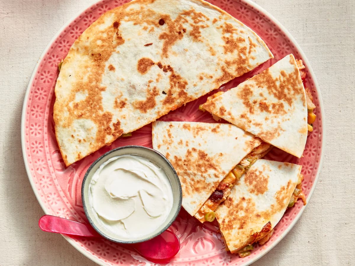 Quesadilla's met pulled chicken
