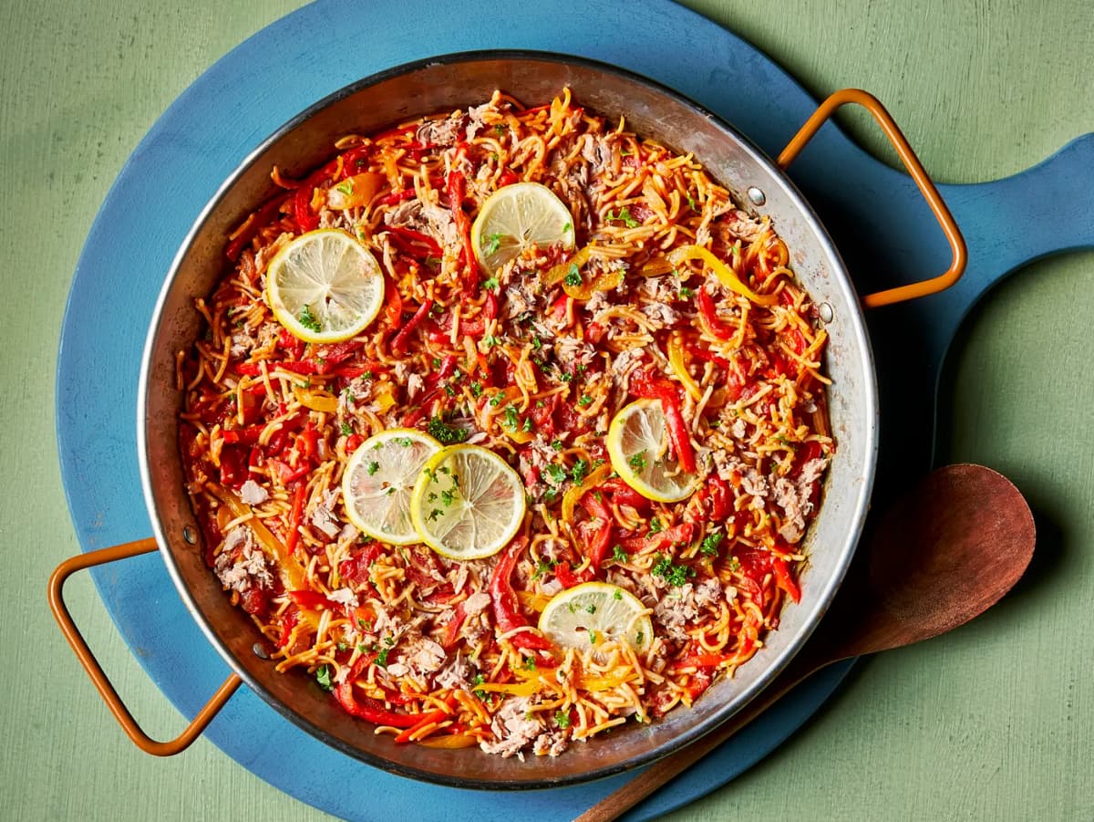Catalaanse vermicelli met tonijn