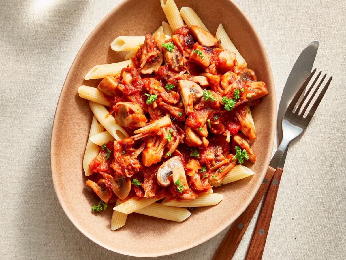 Penne met pulled jackfruit