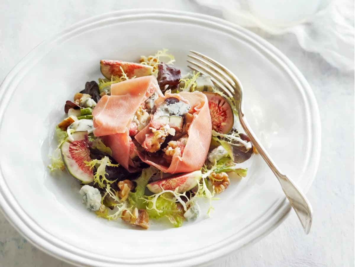 Vijgensalade met blauwe kaas en parmaham