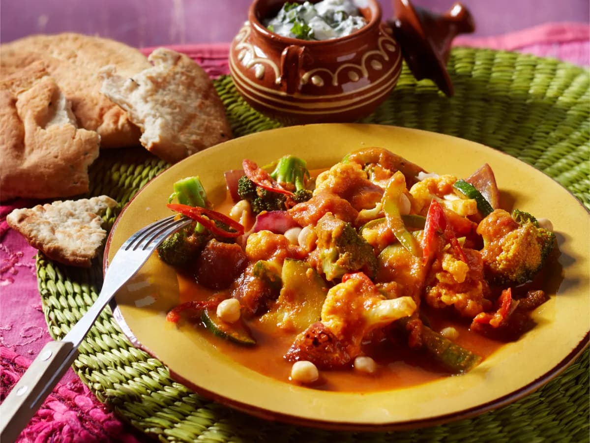 Groentecurry met kikkererwten en raita