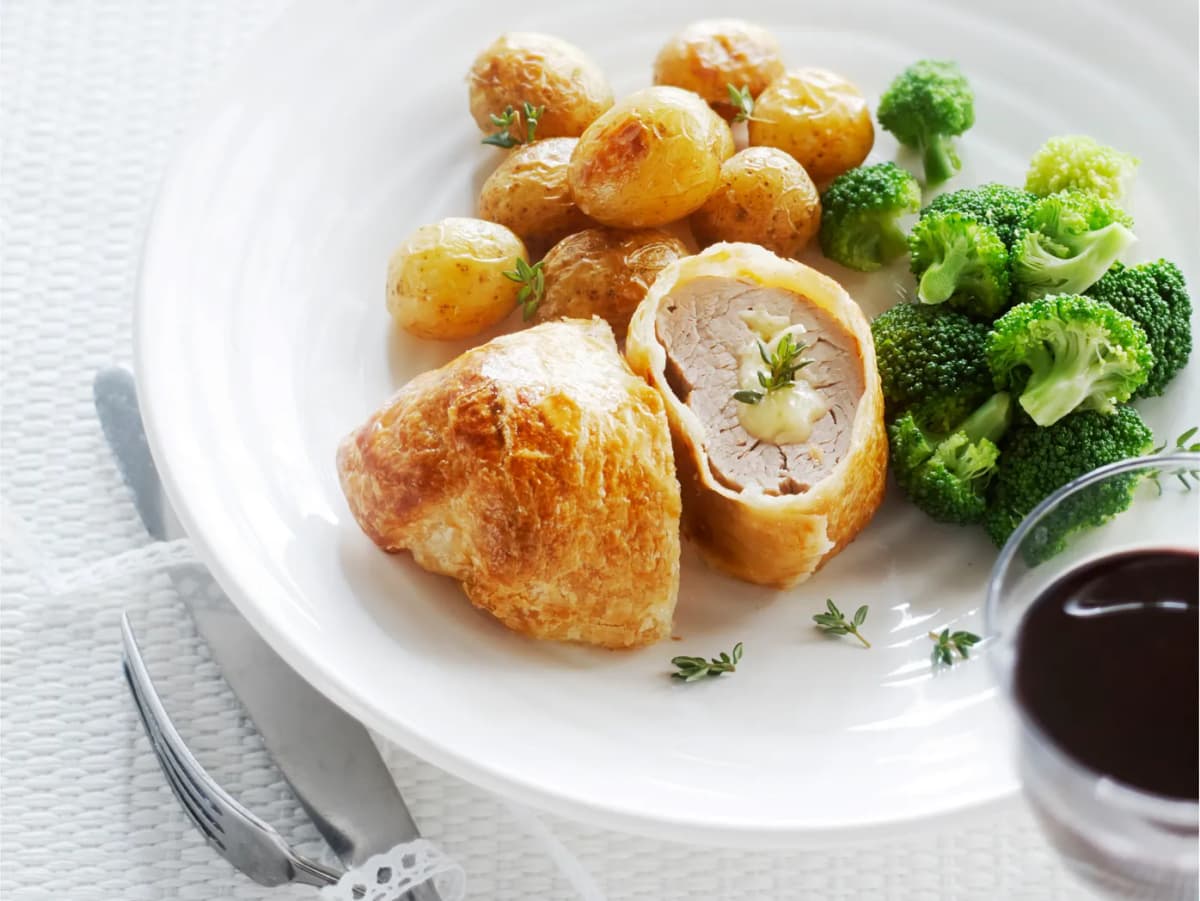 Varkenshaaspakketje met brie en tijm