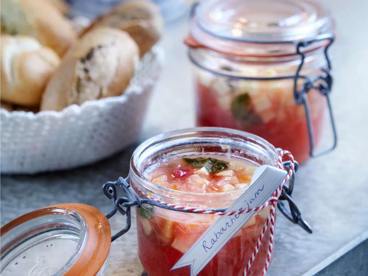 Rabarberjam met appel en munt