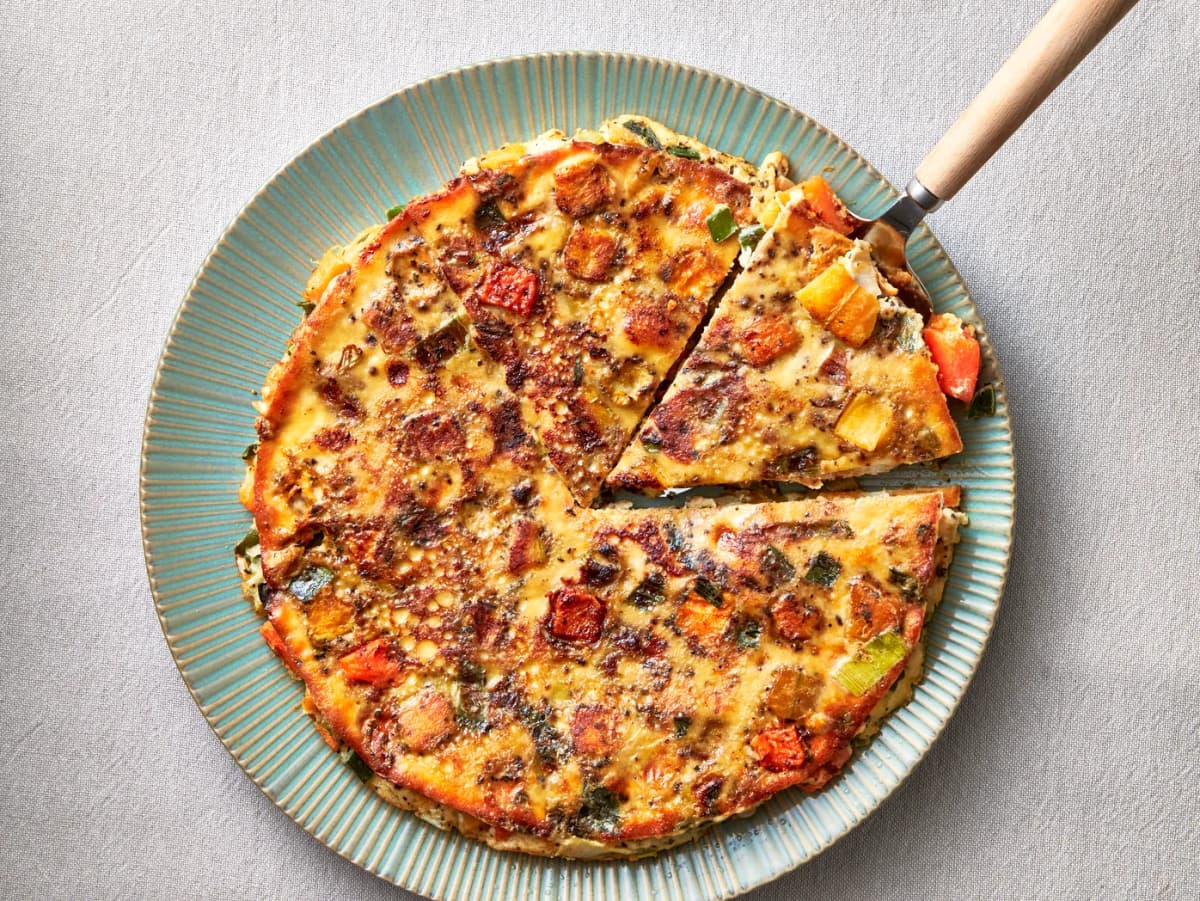 Omelet met pompoen, prei en oude kaas