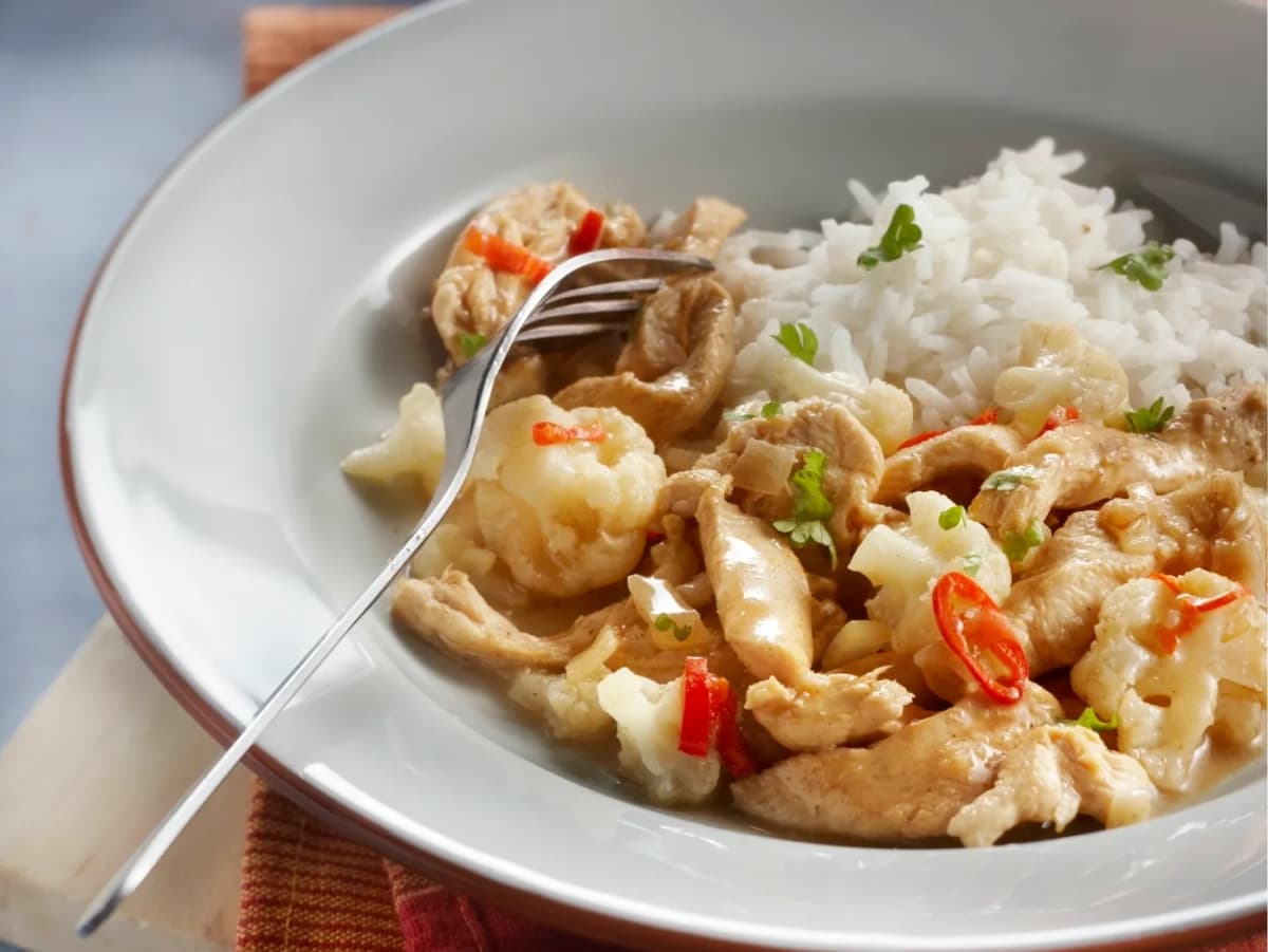 Kipcurry met bloemkool