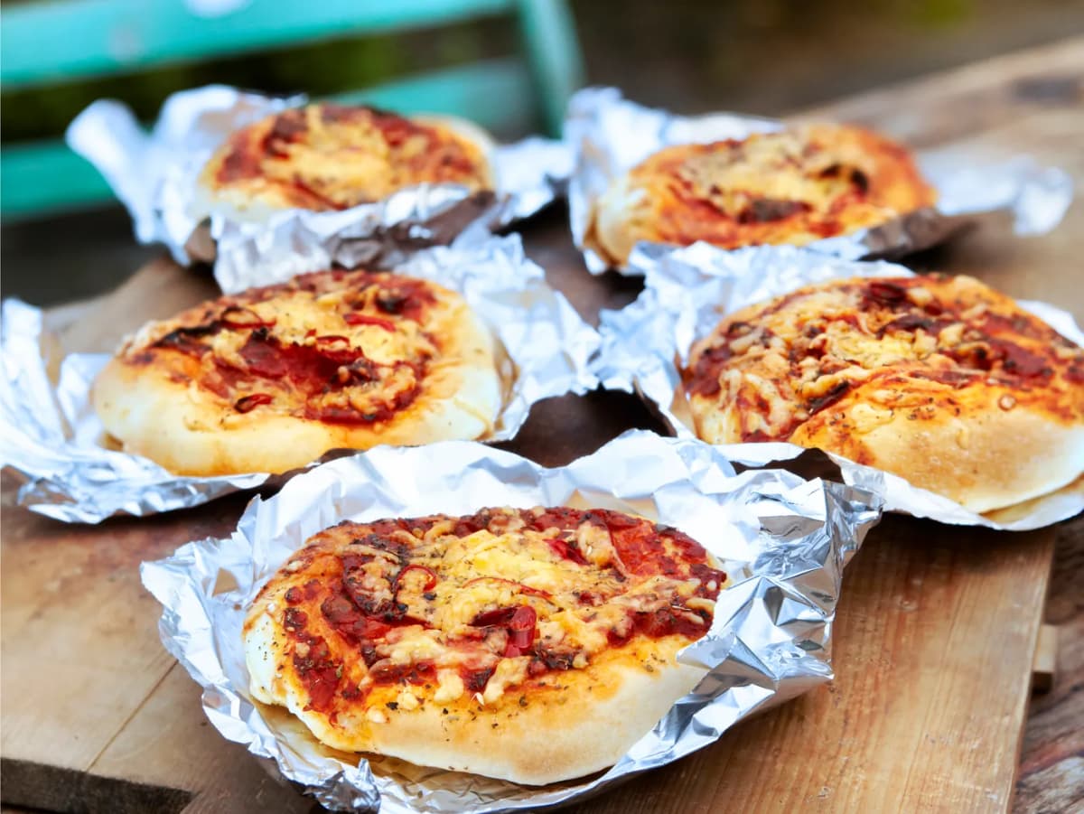 Grilled American pizza peperoni