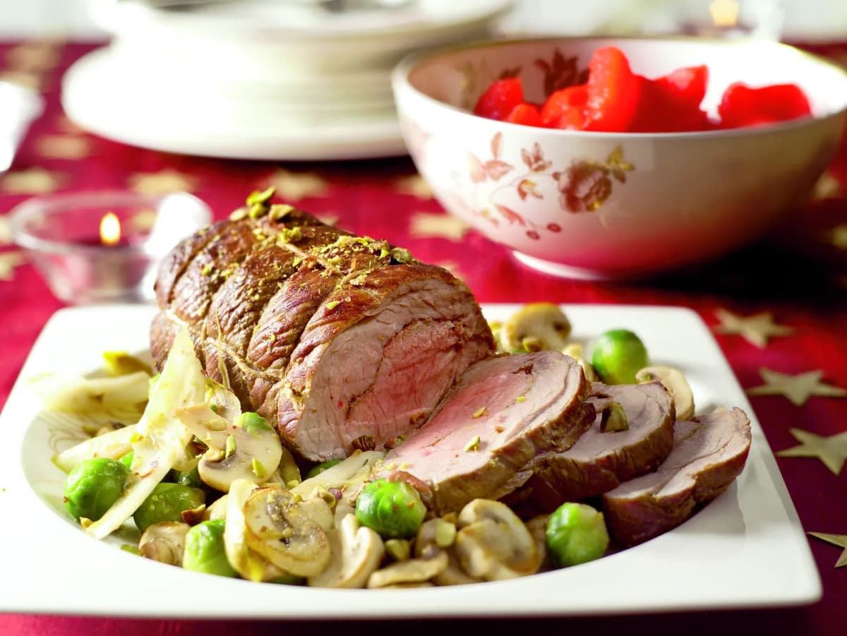 Rollade met groenten en pistachenootjes