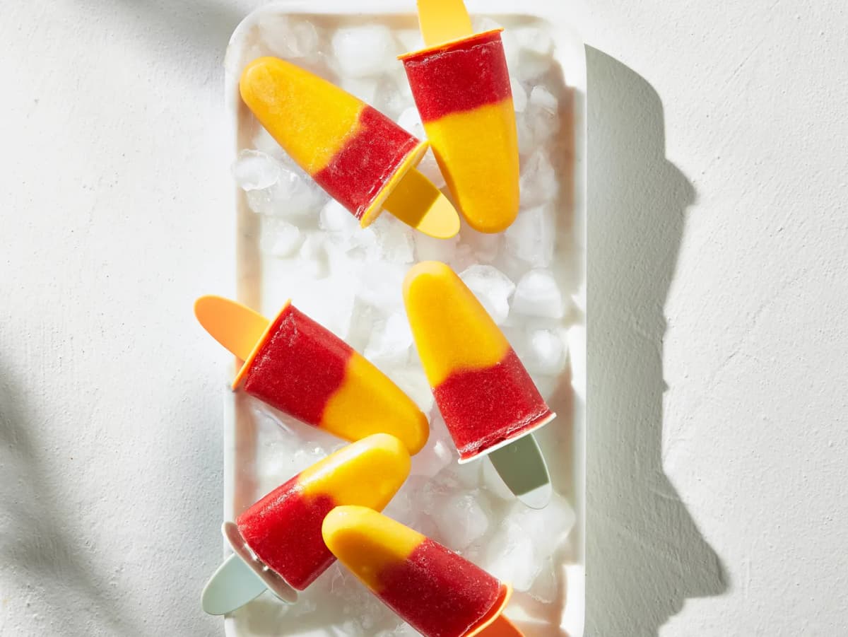 Mango-aardbei ijsjes